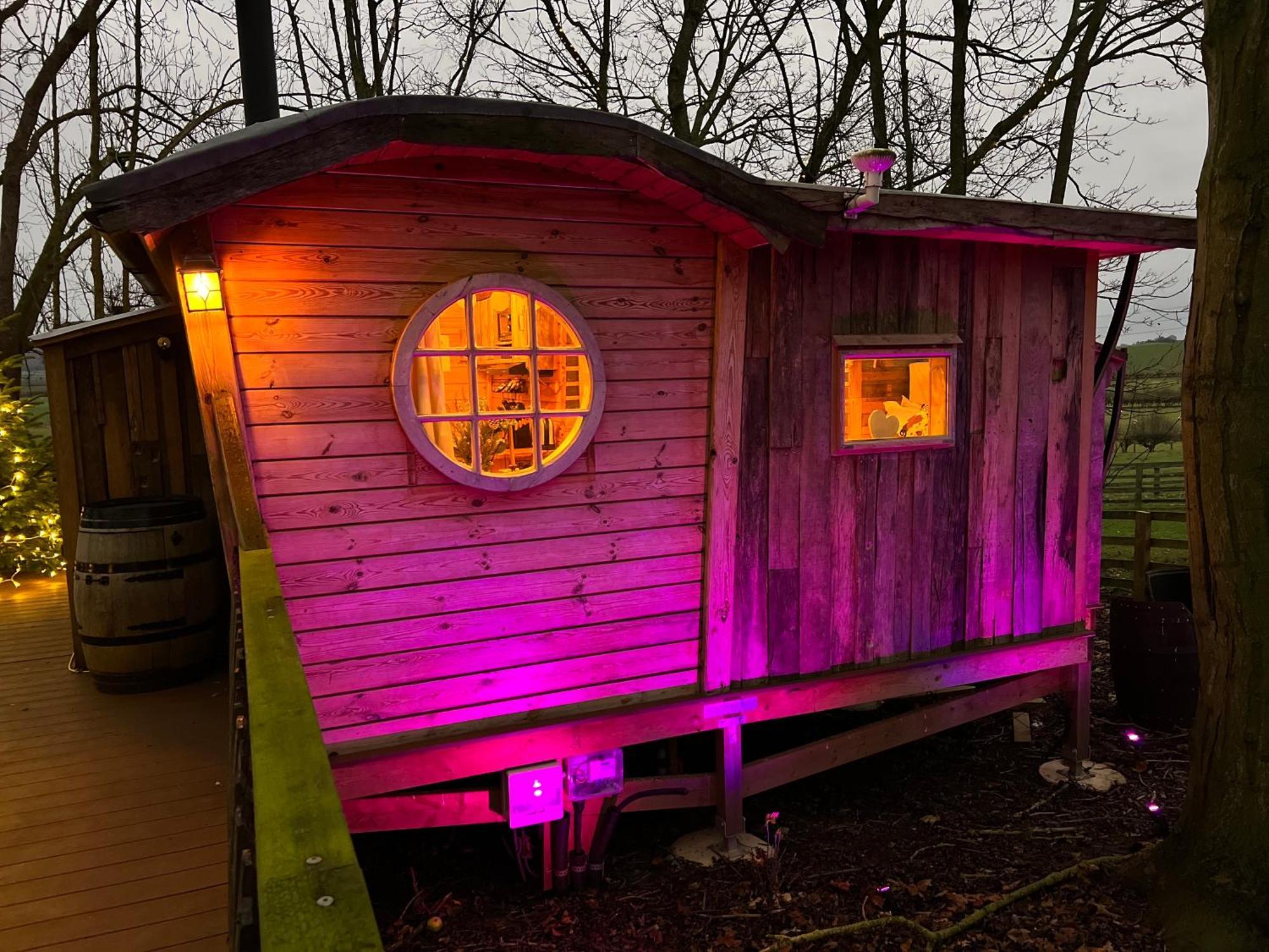 Burtree Country House, Tipi'S, Treehouse & Lodge & House Rooms With Hot Tubs In A Private Garden Тірск Екстер'єр фото