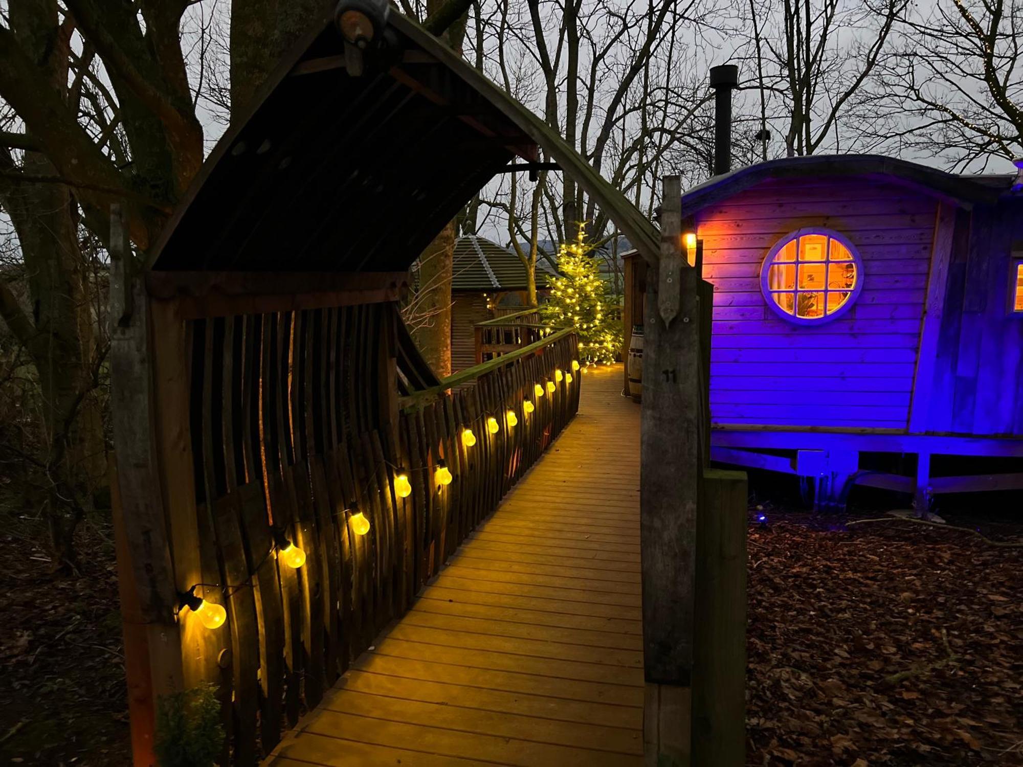 Burtree Country House, Tipi'S, Treehouse & Lodge & House Rooms With Hot Tubs In A Private Garden Тірск Екстер'єр фото