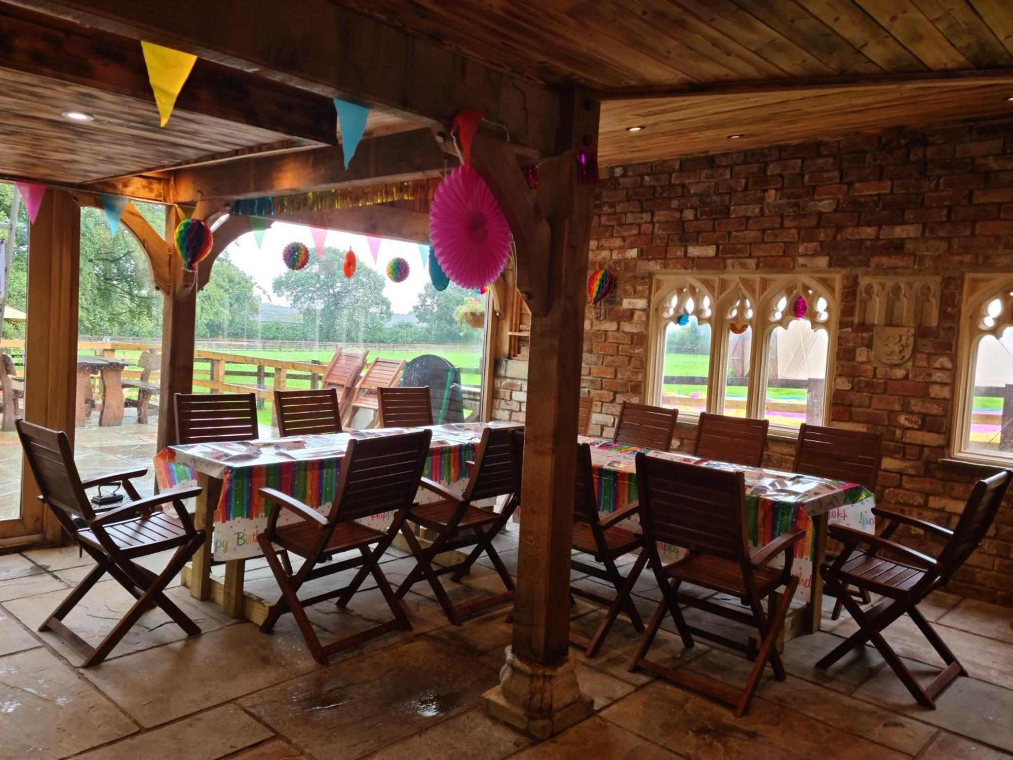 Burtree Country House, Tipi'S, Treehouse & Lodge & House Rooms With Hot Tubs In A Private Garden Тірск Екстер'єр фото